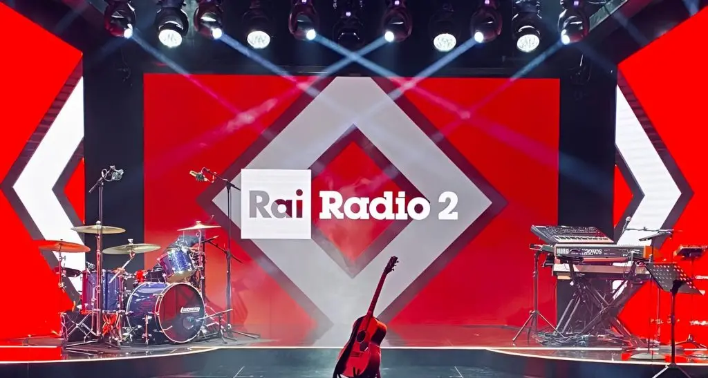 Radio2Live arriva a Cosenza, Piazza XV Marzo celebra Rino Gaetano in musica\n