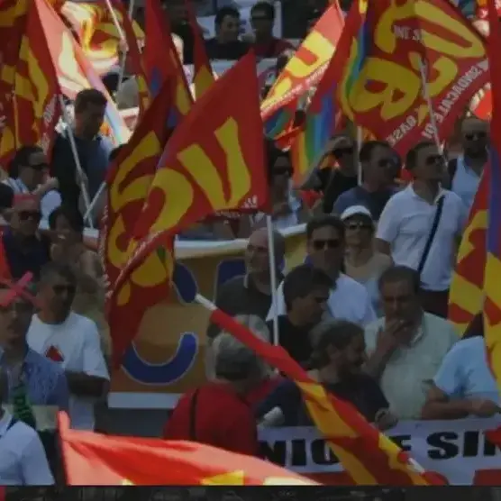 Vertenza TIS, lunedì sit-in davanti\u00A0Palazzo Campanella\n