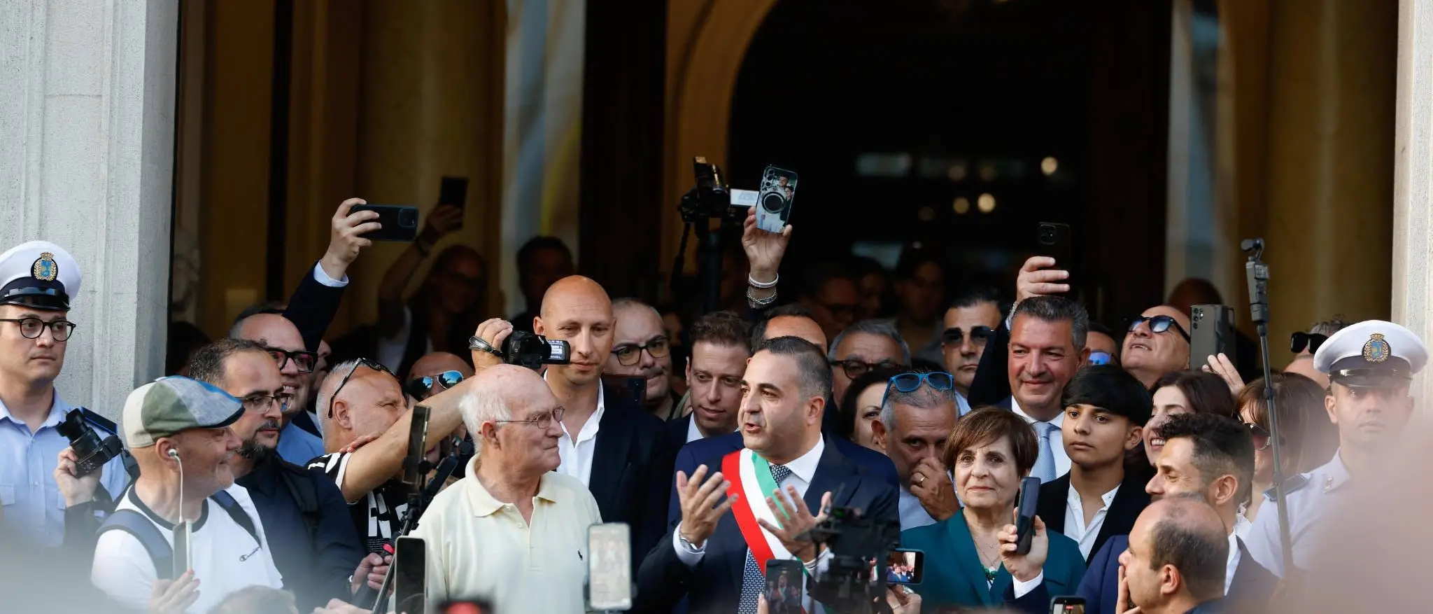 Le feste sono finite, Adesso tocca a Reggio: tra sindaco e reggini si istauri un nuovo rapporto di fiducia per una vera pacificazione\n