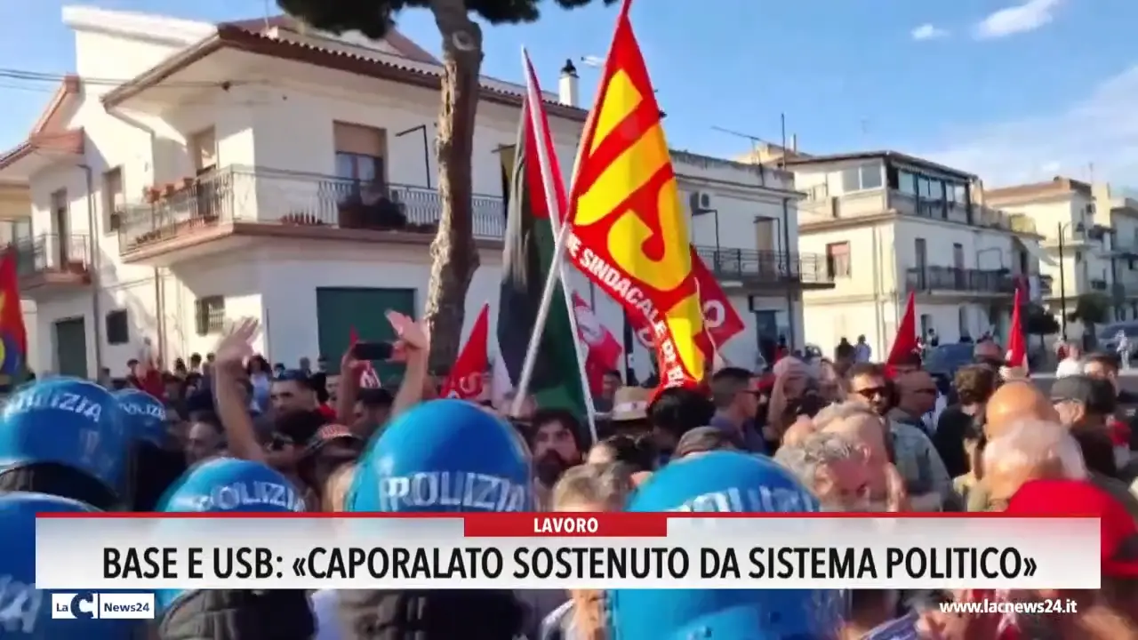 La Base e Usb: «Caporalato sostenuto dal sistema politico»