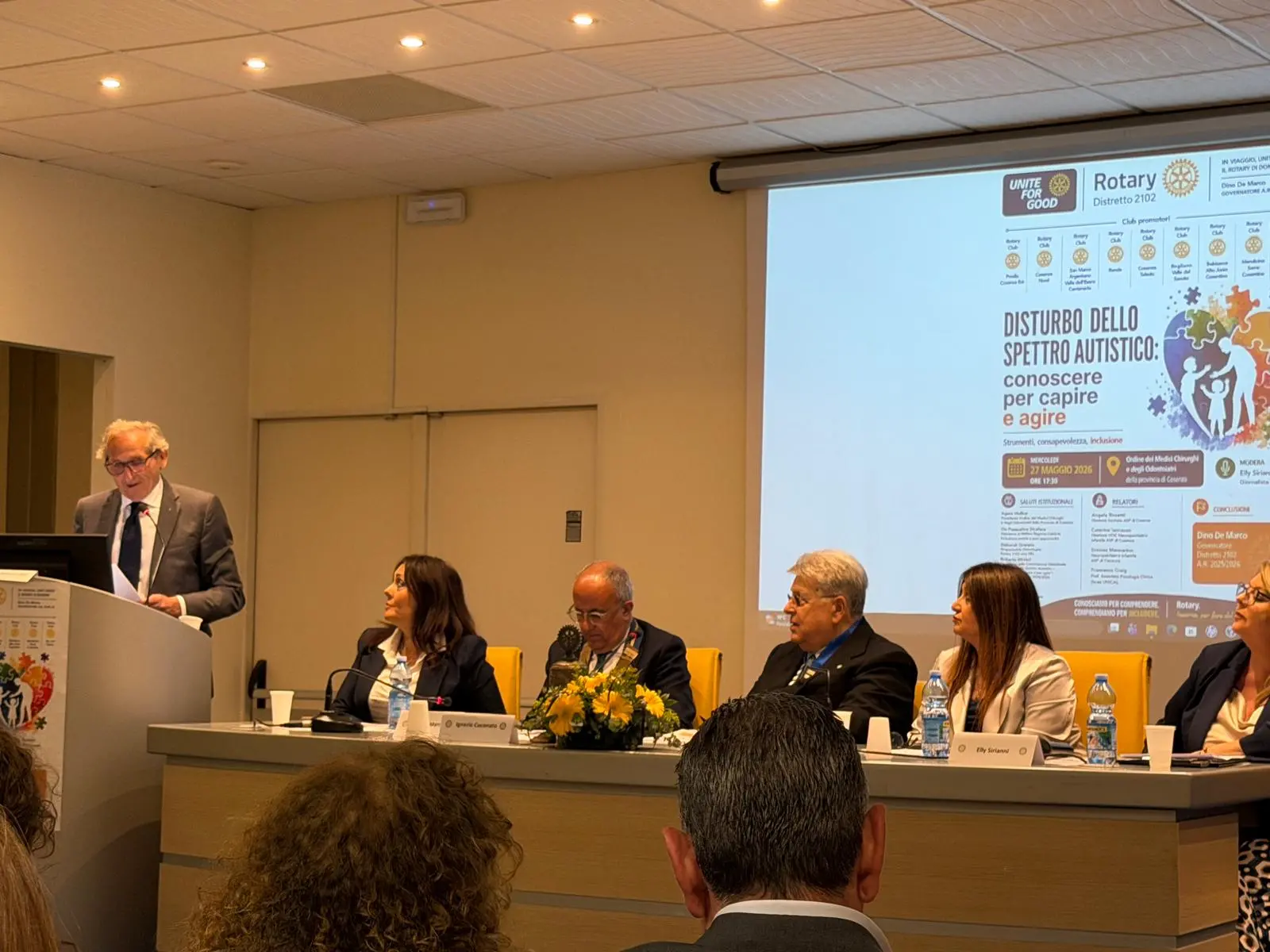 Autismo e lavoro, a Cosenza nasce una rete per l'inclusione: firmato il protocollo tra Rotary, Unical e Confcommercio\n