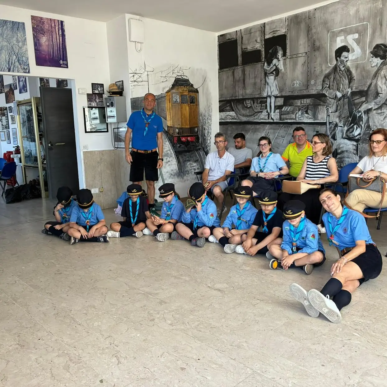 Reggio, i ragazzi del gruppo scout in visita alla stazione di Santa Caterina\n
