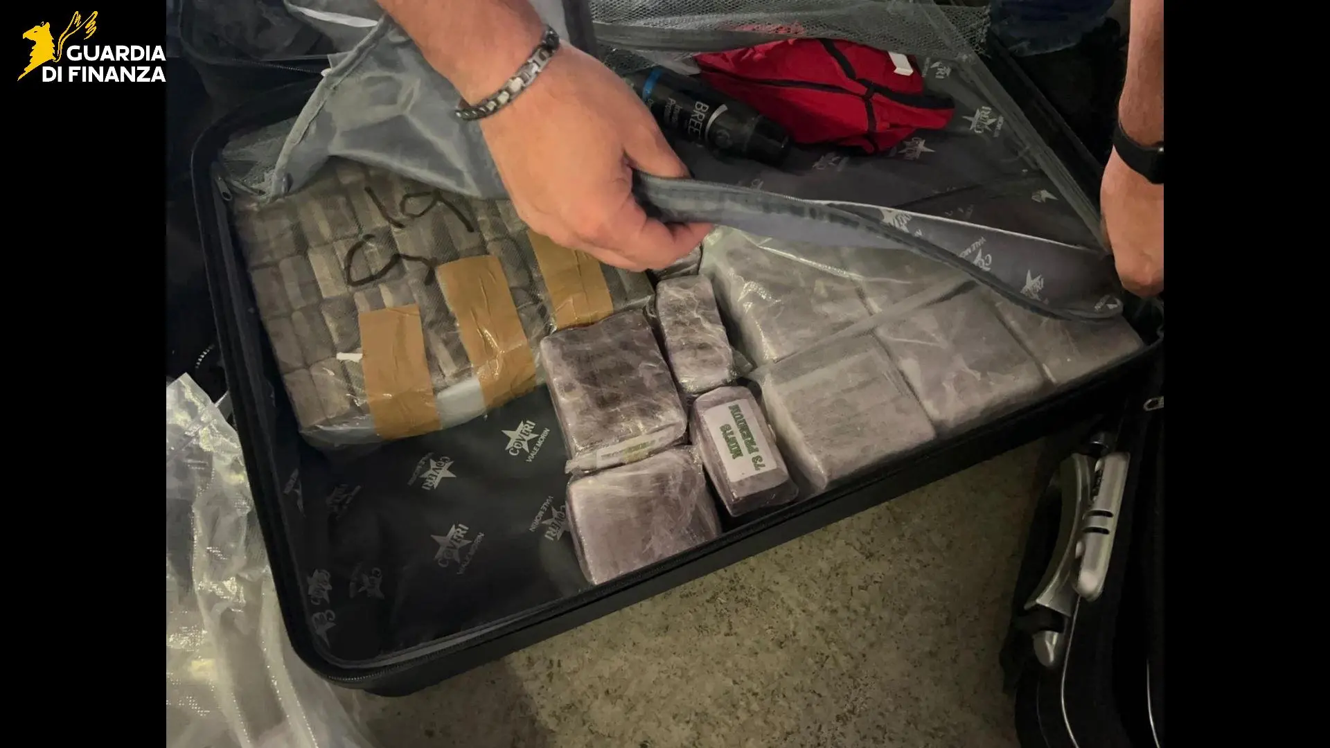 Narcotraffico tra Sicilia, Calabria, Lazio e Campania: eseguite sei misure cautelari