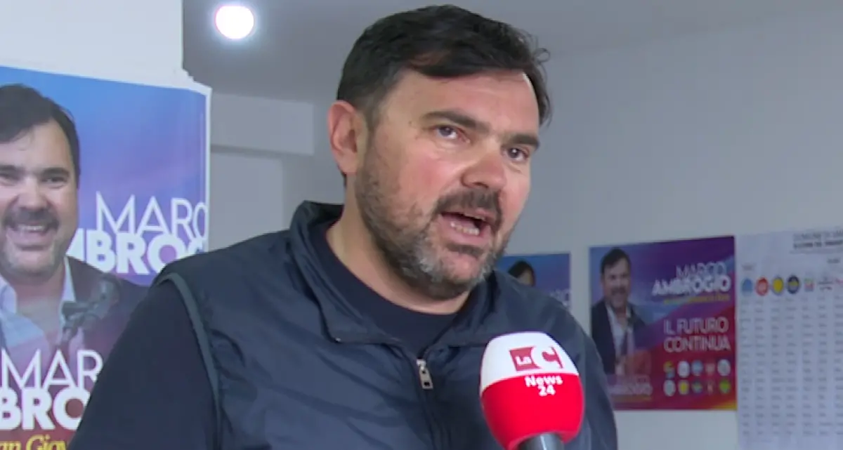 Municipio chiuso durante la Conferenza dei Capigruppo, Ambrogio denuncia e chiede l’intervento del Prefetto\n