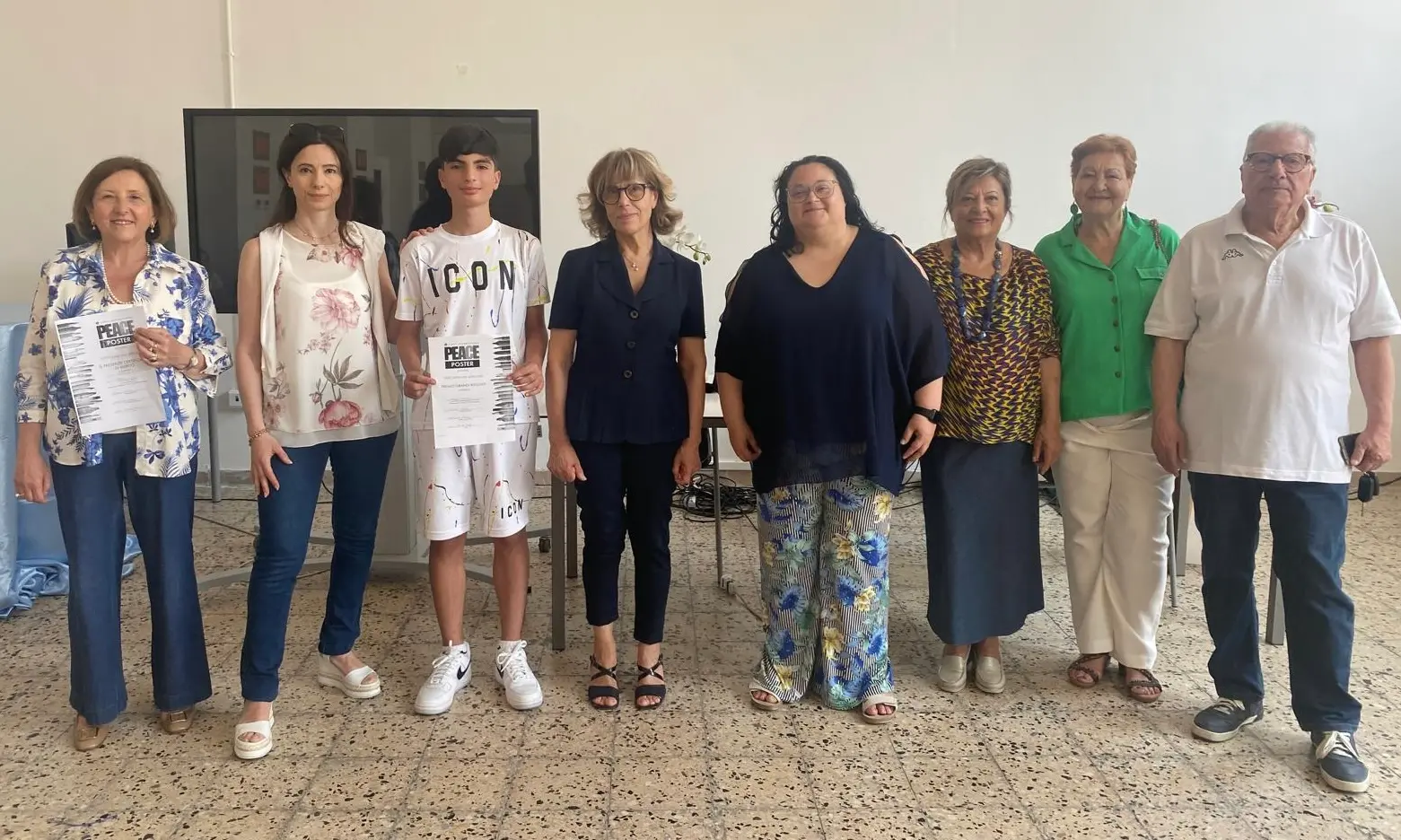 “Un poster per la pace”: il Lions Club di Locri premia la creatività degli studenti\n