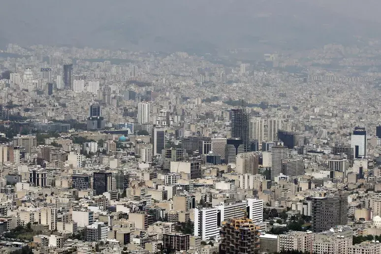 Iran, esplosione nell'area occidentale di Teheran: in corso verifiche delle autorità\n