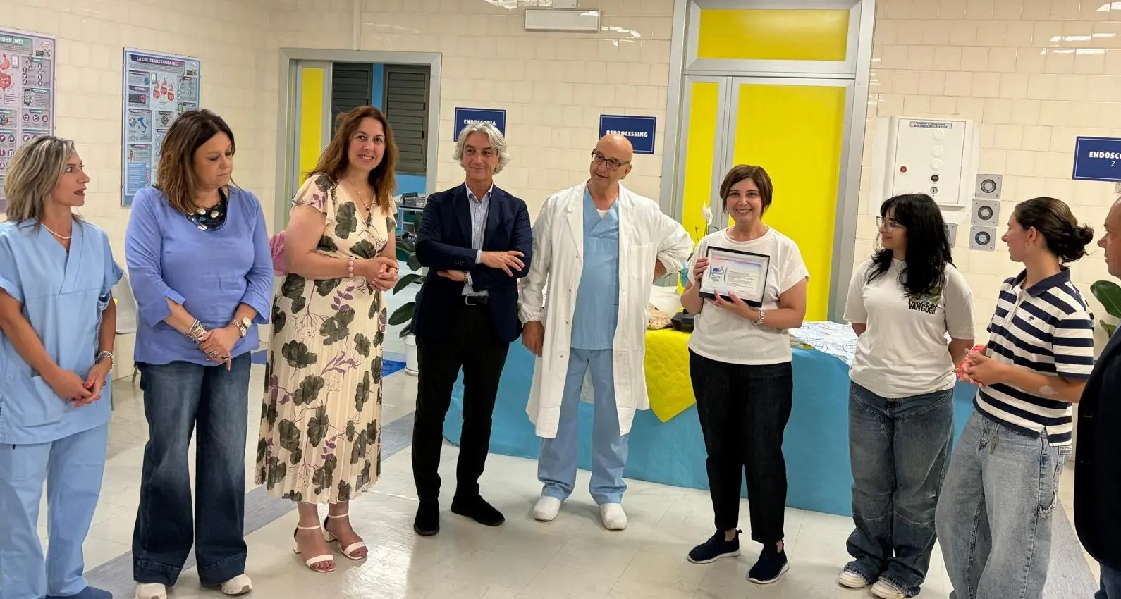 Arte e luogo di cura si incontrano: il Liceo Artistico Silvio Lopiano dona tre opere all’Ospedale di Cetraro\n