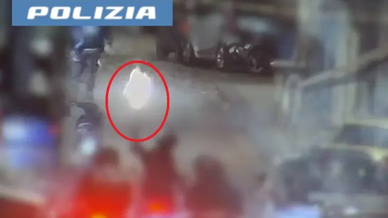 <p><span style=\"color:hsl(0, 75%, 60%);\">L'asse della cocaina</span> tra Calabria e Catania: viaggi segreti, incontri sullo Stretto e prezzi scontati per il clan Mazzei</p>