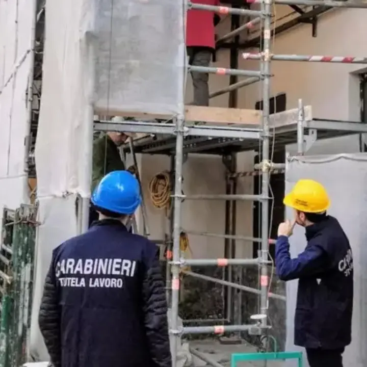 <p>A Crotone il lavoro è nero (e insicuro): 40% di dipendenti senza contratto e maxi multa da 180mila euro</p>
