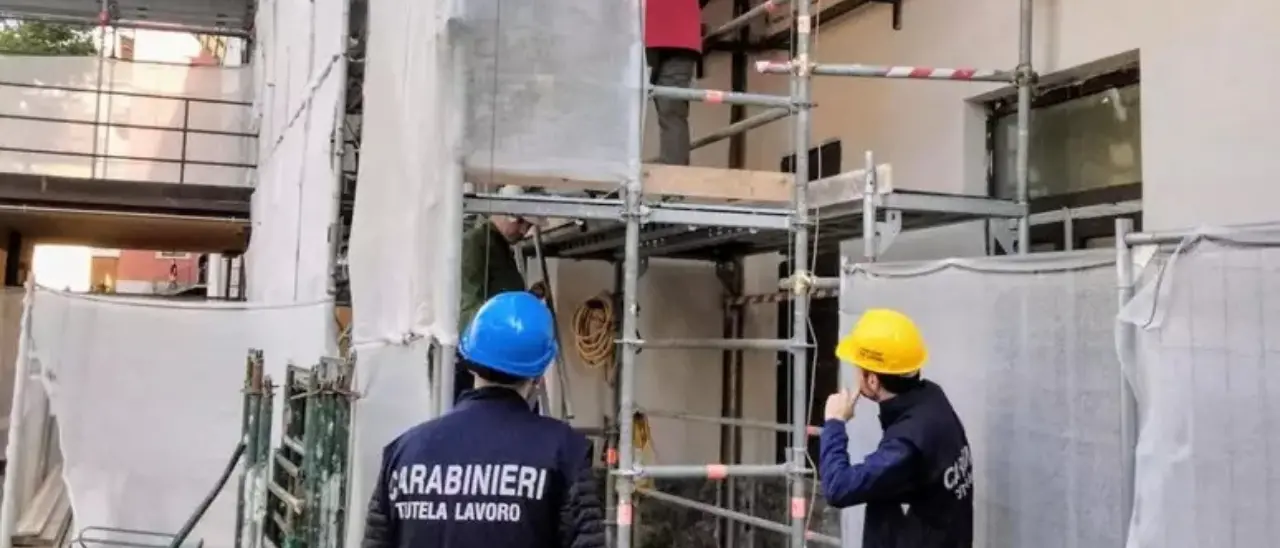 A Crotone il lavoro è nero (e insicuro):\u00A040% di dipendenti senza contratto e\u00A0maxi multa da 180mila euro\n