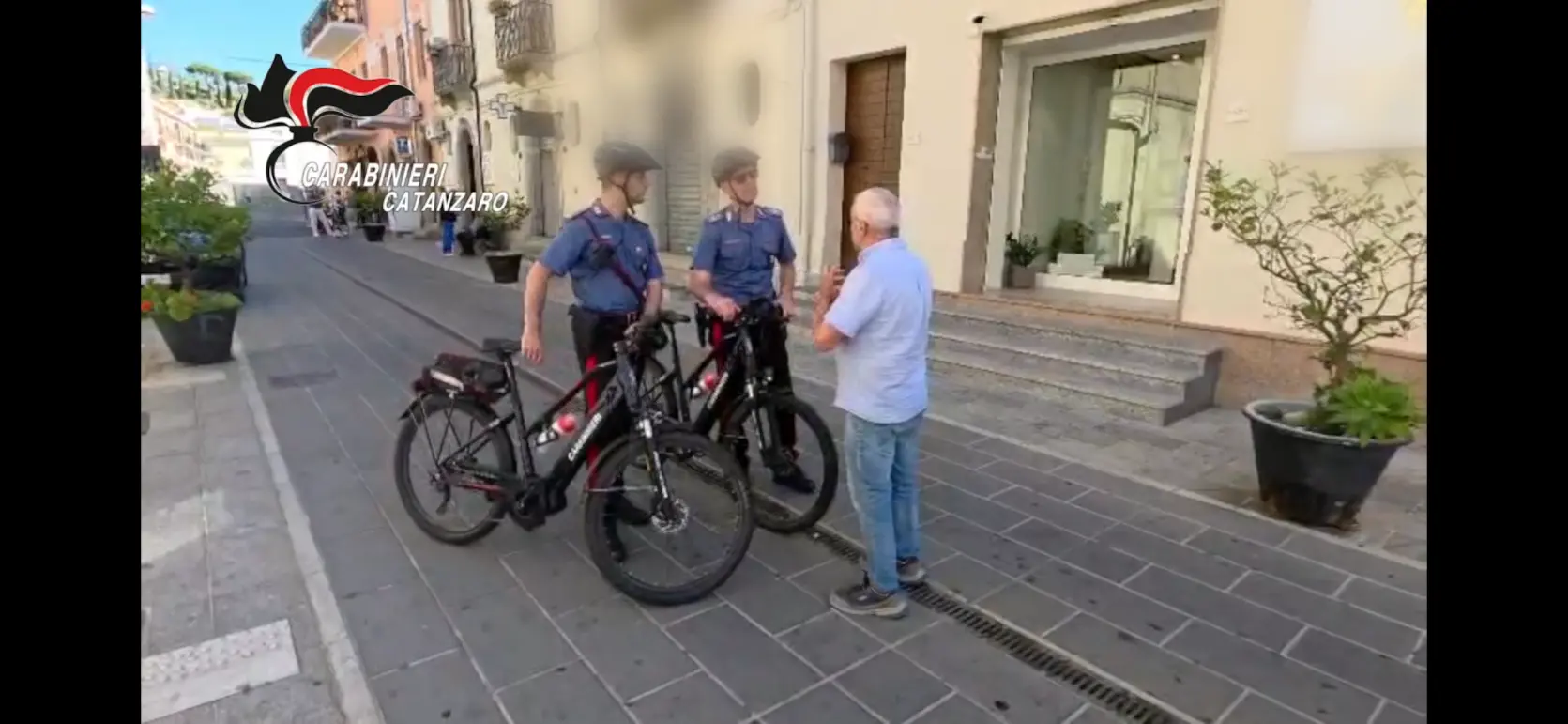 Carabinieri al passo coi tempi: il Comando di Catanzaro istituisce le pattuglie in e-bike