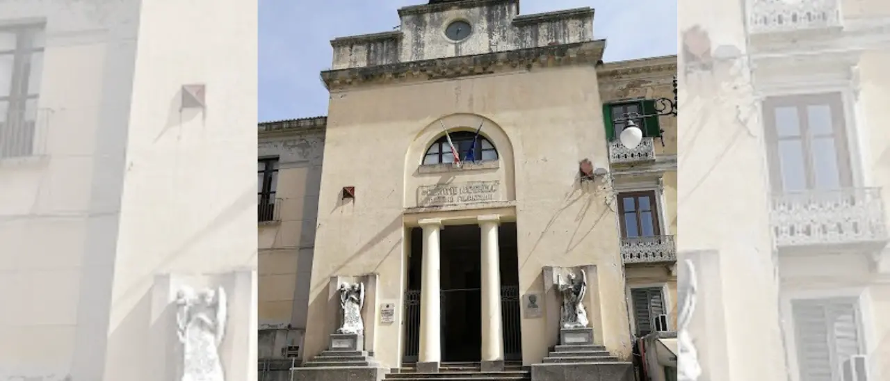 Vibo, i Rotary cittadini donano un corrimano per migliorare l’accesso al Santuario di Santa Maria degli Angeli\n