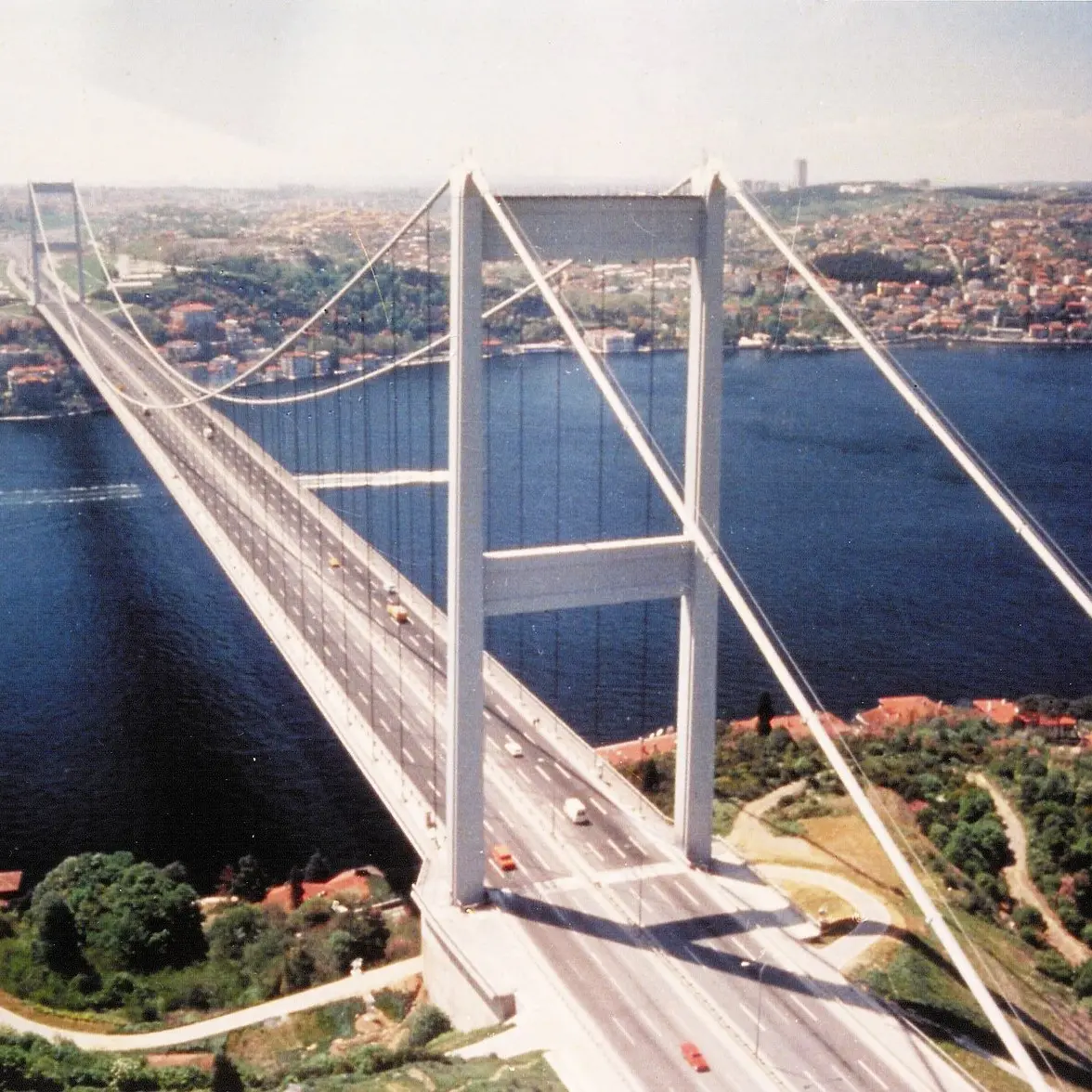 Ponte sullo Stretto, le carte dell’inchiesta: «Favori al magistrato della Corte dei conti tramite Accademia Calabria»\n