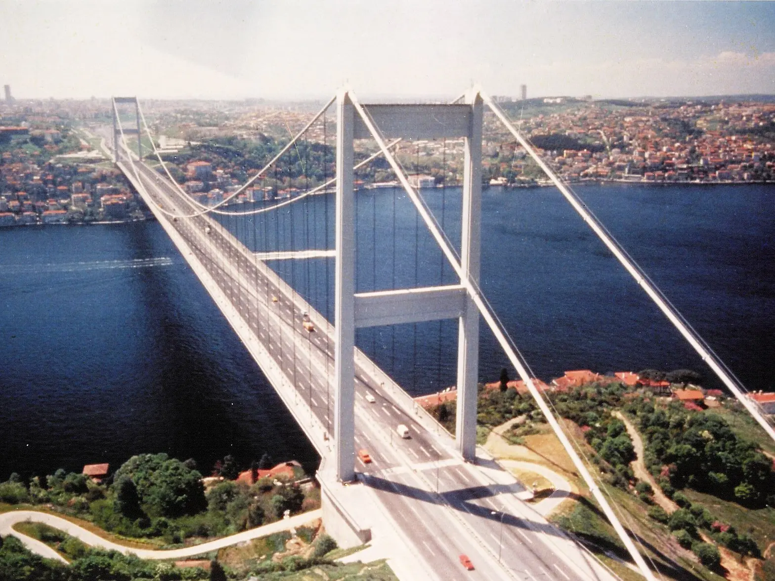 Ponte sullo Stretto, le carte dell’inchiesta: «Favori al magistrato della Corte dei conti tramite Accademia Calabria»