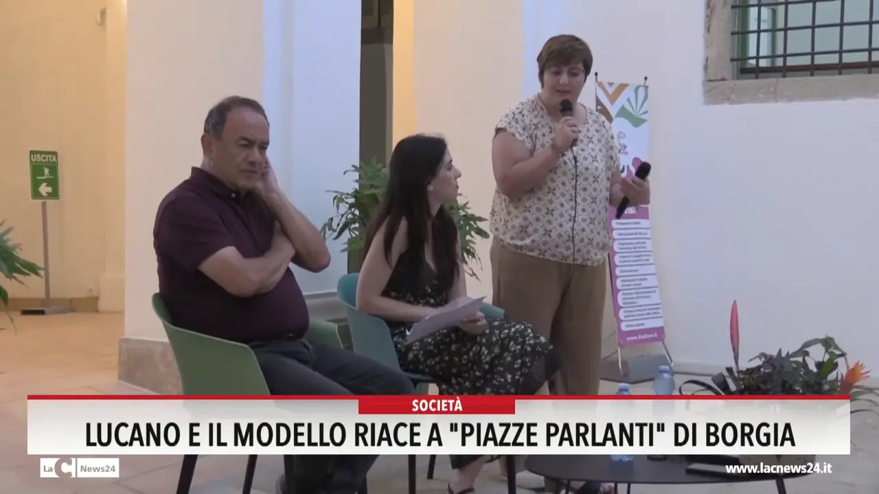 Lucano e il modello Riace a Piazze parlanti di Borgia