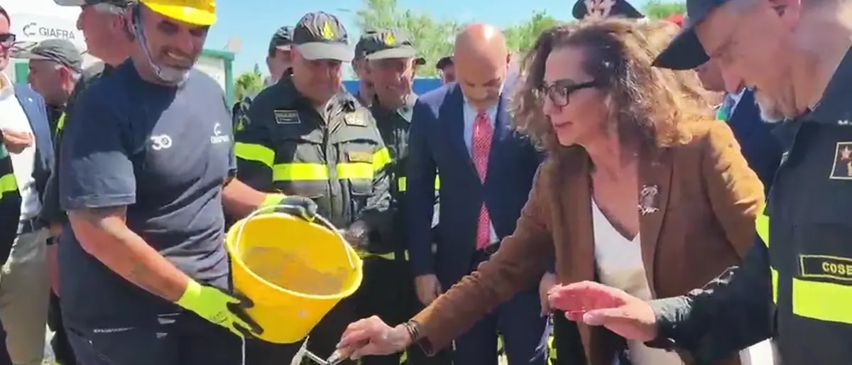 Nuova caserma dei Vigili del fuoco di Cosenza, prima pietra e 33 nuove unità per Trebisacce | VIDEO
