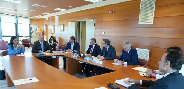 La nuova Giunta può attendere:\u00A0Occhiuto approfitta dell'impasse della Lega per congelare l'inserimento dei nuovi assessori\n