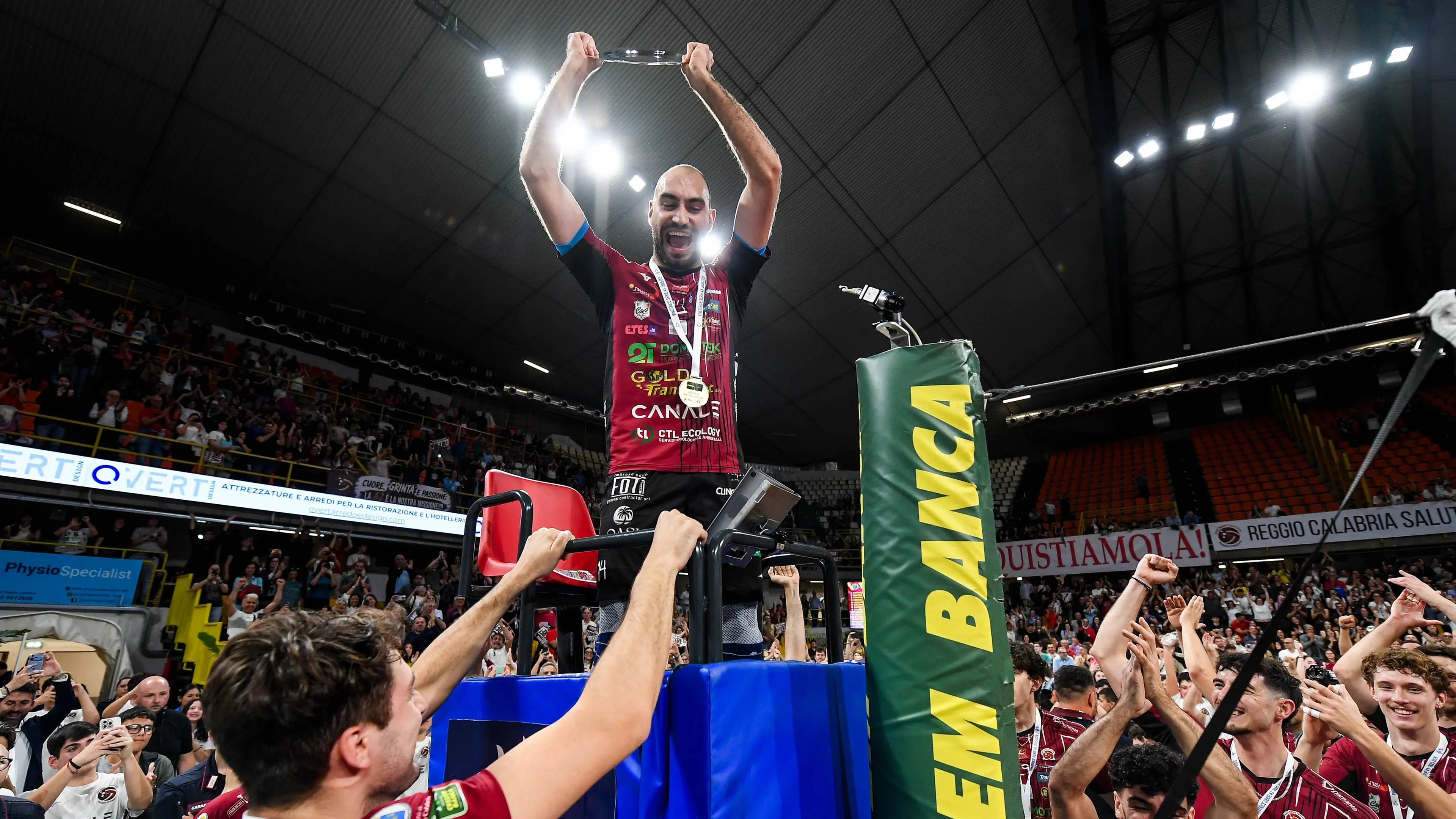 <p>Domotek Volley</p>\\n