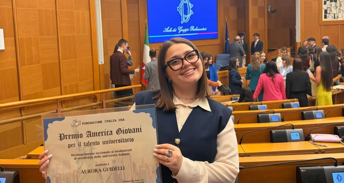Aurora Guidelli premiata alla Camera con il Premio America Giovani\n