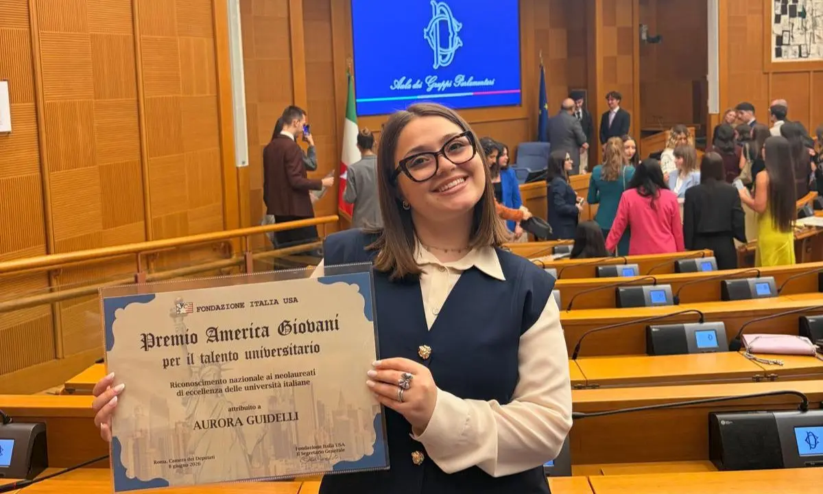 Aurora Guidelli premiata alla Camera con il Premio America Giovani\n
