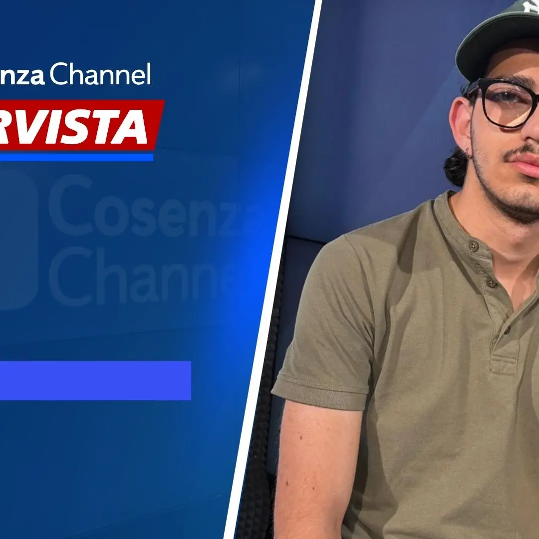 «Alzo il volume dei ragazzi come me»: Antonio Caruso, l’“Avvocato” che racconta Quattromiglia sui social –\u00A0VIDEO\u00A0\n