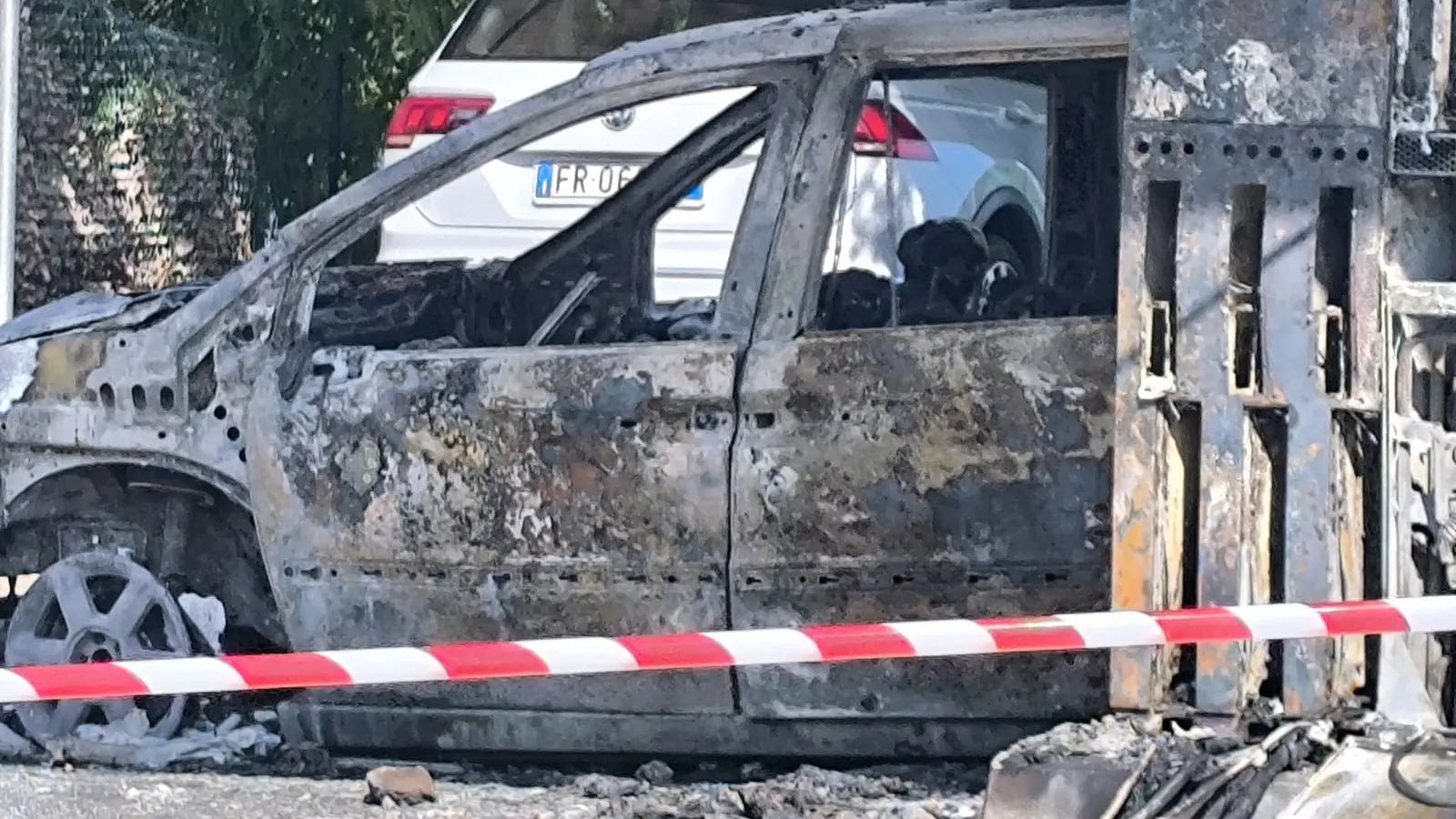 <p><span style=\"color:hsl(0, 75%, 60%);\">Strage di Amendolara</span>, i vescovi calabresi riaccendono i riflettori sui migranti uccisi: «Umanità calpestata da sfruttamento»</p>