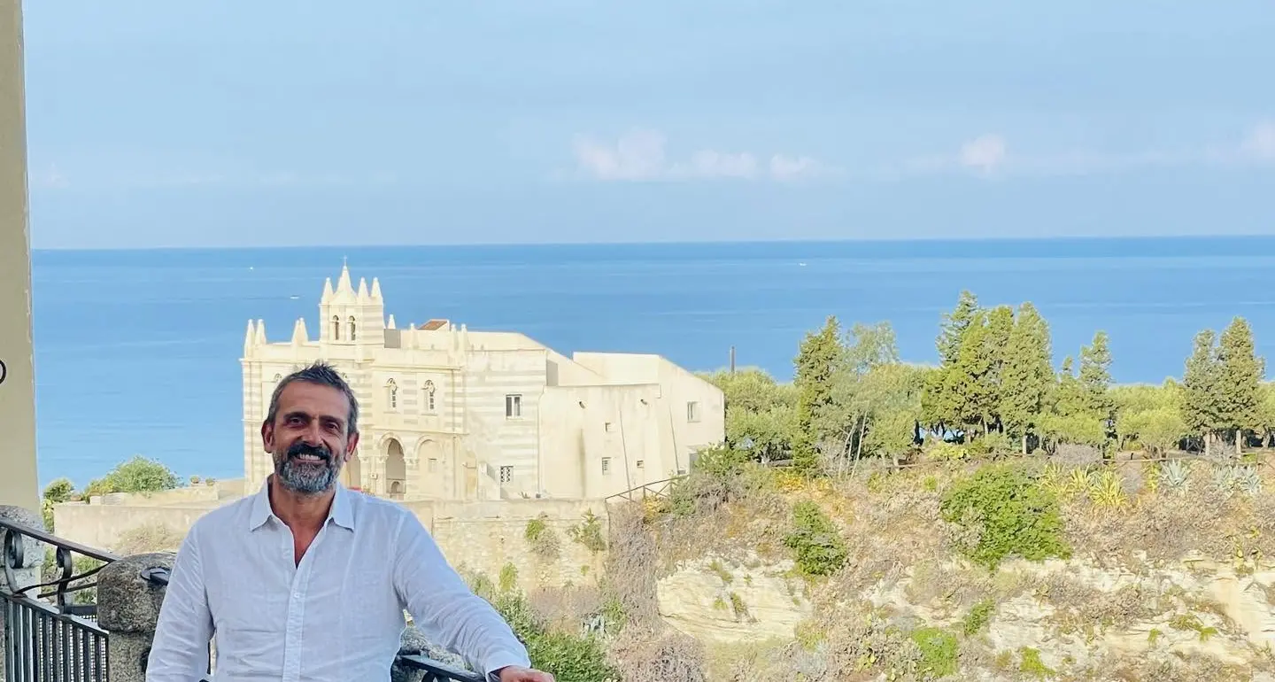 Comune di Tropea, la sentenza di incandidabilità per il sindaco Macrì e la «pluralità di elementi convergenti»\n