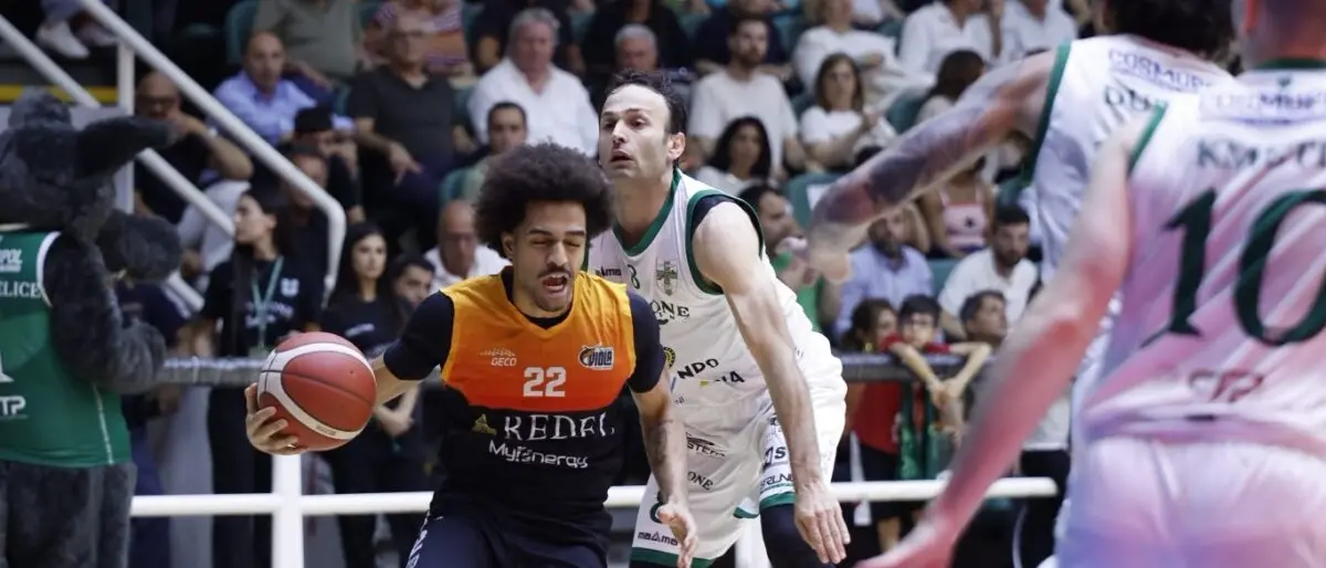 Finalissima promozione,\u00A0Redel\u00A0Viola espugna il pala Del Mauro: domenica al palaCalafiore gara-3 contro Scandone Avellino