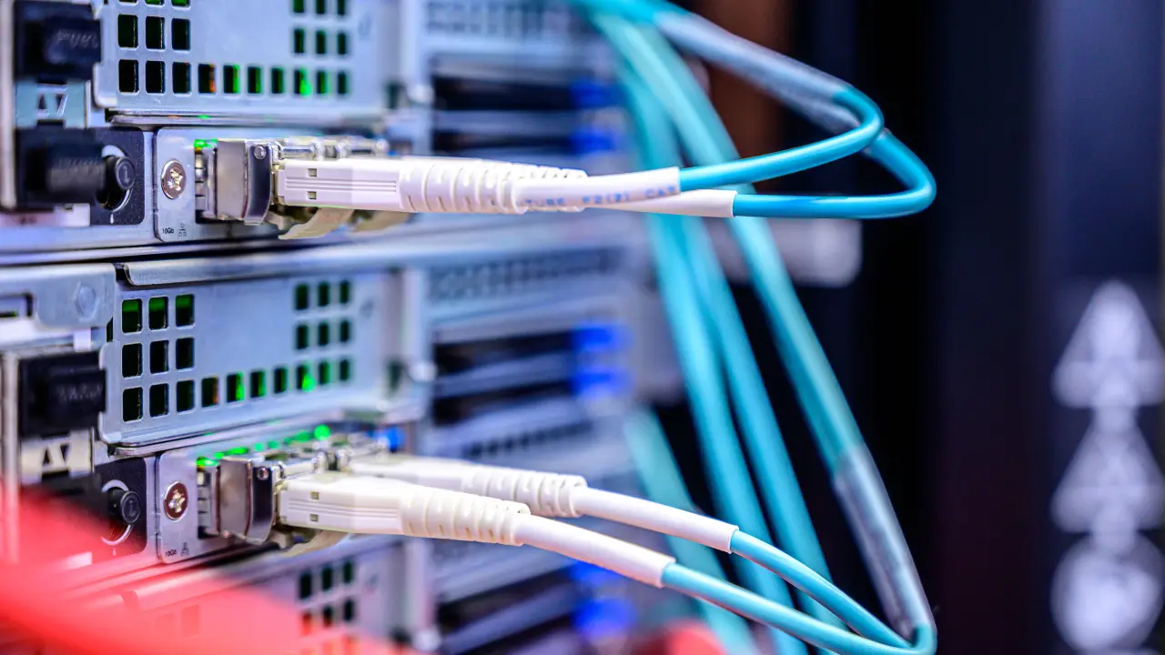 Cosenza entra nell’élite digitale d’Italia: è tra i Comuni capoluogo più avanzati del Paese\n