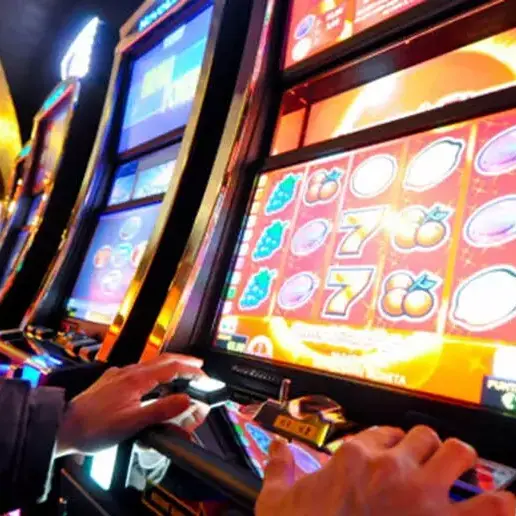 Gioco d’azzardo, Reggio seconda città della Calabria con 1,85 miliardi di euro bruciati