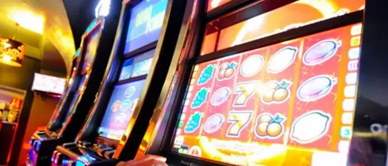 Gioco d’azzardo, Reggio seconda città della Calabria con 1,85 miliardi di euro bruciati