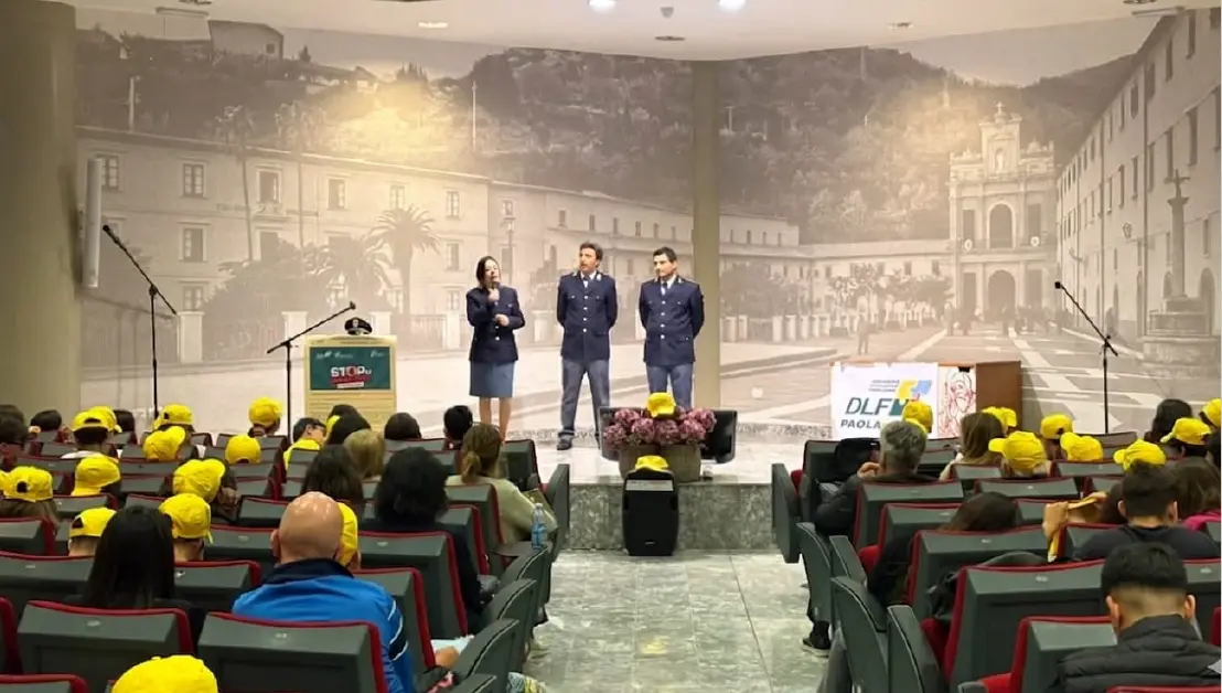 Polizia di Stato: conclusi i progetti “stop al vandalismo” e “scuola ferrovia” nelle province di Catanzaro, Cosenza e Reggio Calabria\n