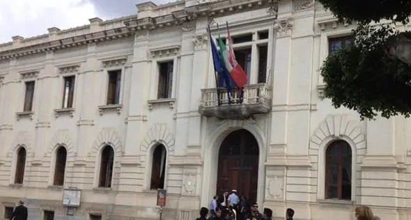 Giro d’Italia Next Gen, domenica la partenza da Reggio: modifiche al traffico e strade chiuse lungo il percorso\n