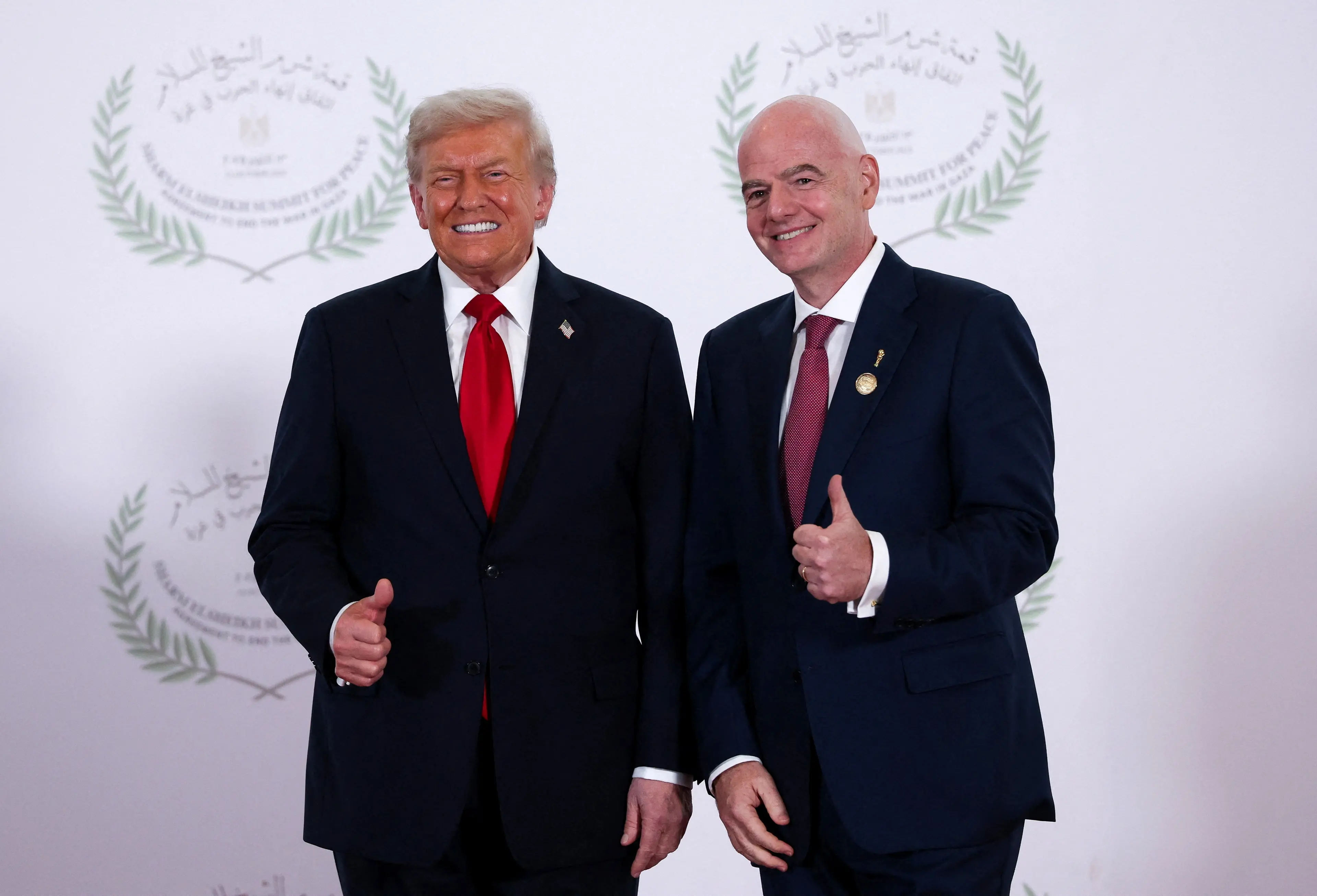 Al via i Mondiali di Infantino, travolto dalle polemiche il calabrese alla guida del calcio amico di Trump\n