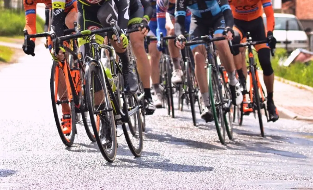Il Giro d’Italia Next Gen arriva nel Vibonese, vertice in Prefettura: focus sullo stato di manutenzione delle strade\n