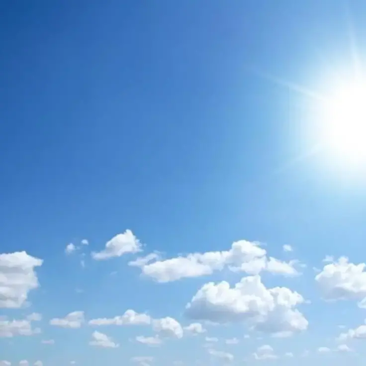 Meteo Reggio Calabria, oggi cielo poco nuvoloso o velato\n