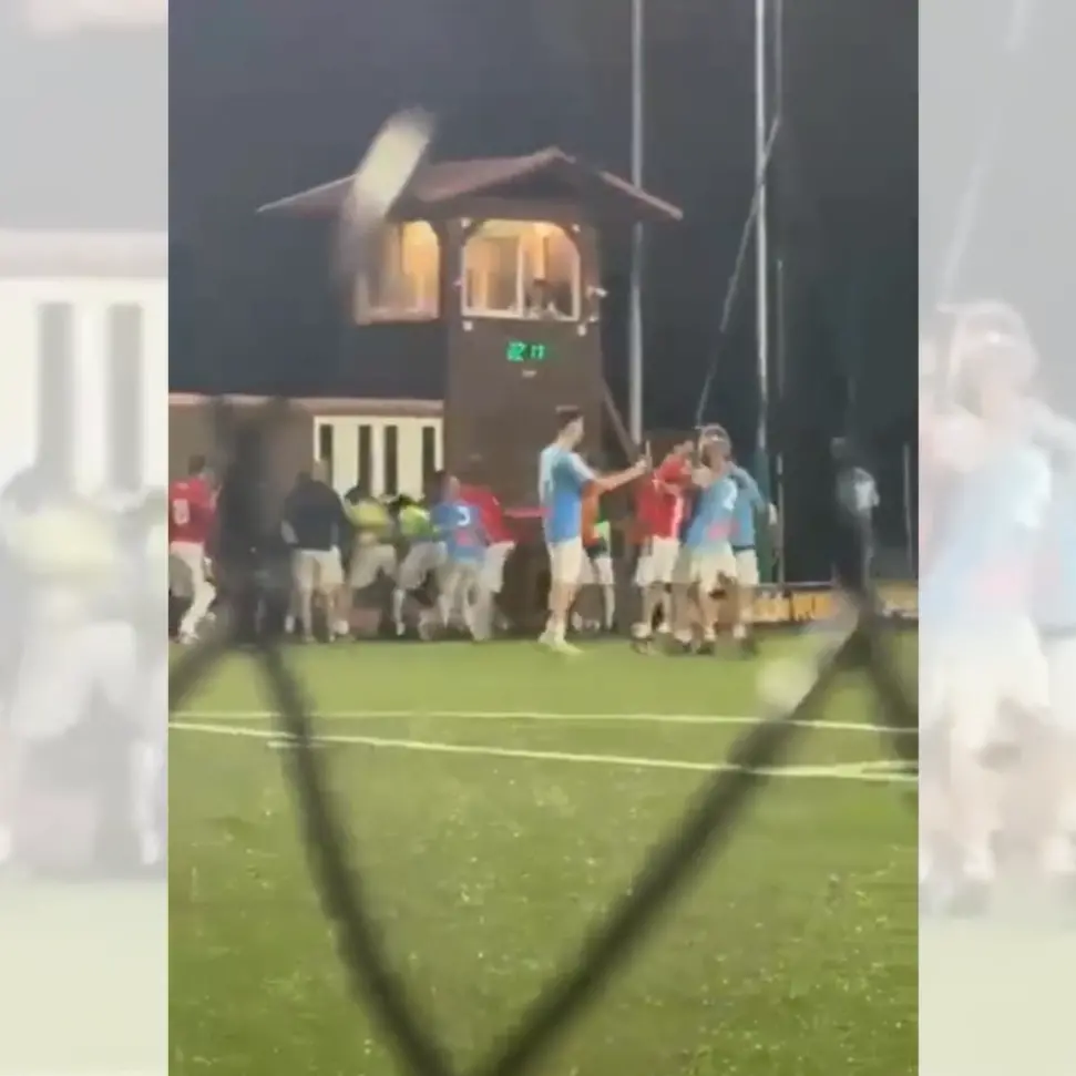 Rissa in campo a Zumpano: la finale playoff di Serie B di calcio a 8 finisce male –\u00A0VIDEO\u00A0\n