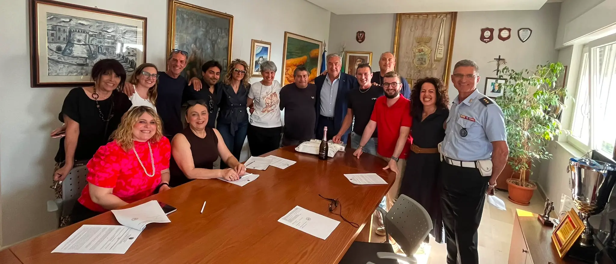 Al Comune di Pizzo\u00A0assunti otto tirocinanti, la soddisfazione del sindaco\u00A0Pititto: «Risultato importante»\n