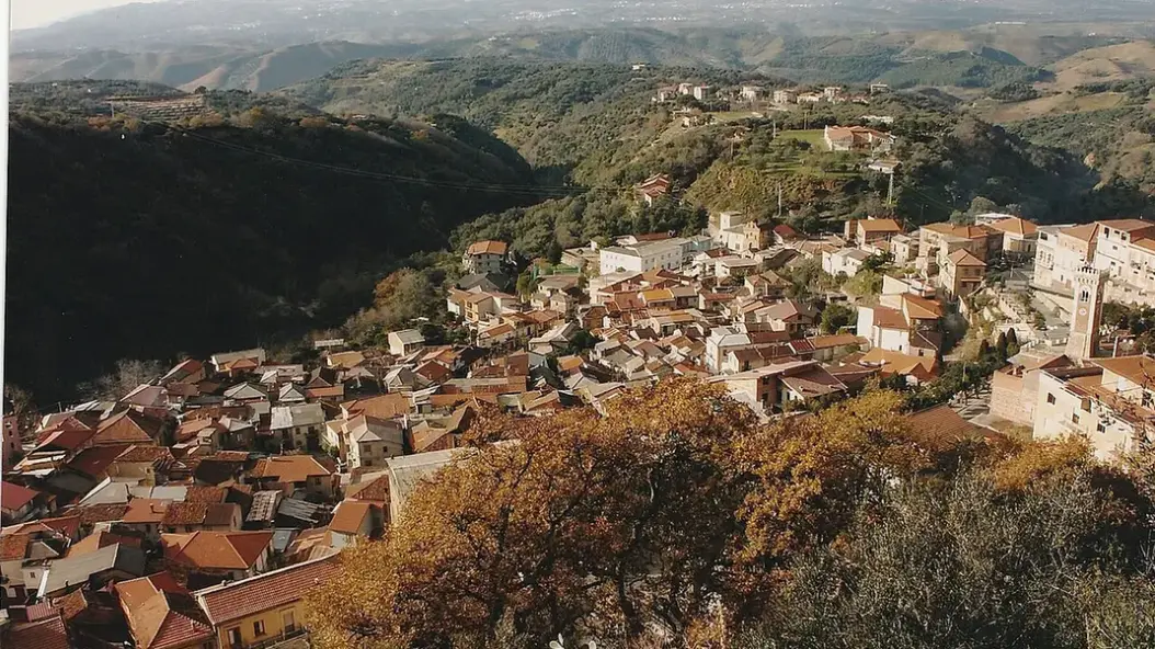 Dinami celebra territorio e tradizioni con\u00A0una giornata dedicata alle eccellenze locali\n