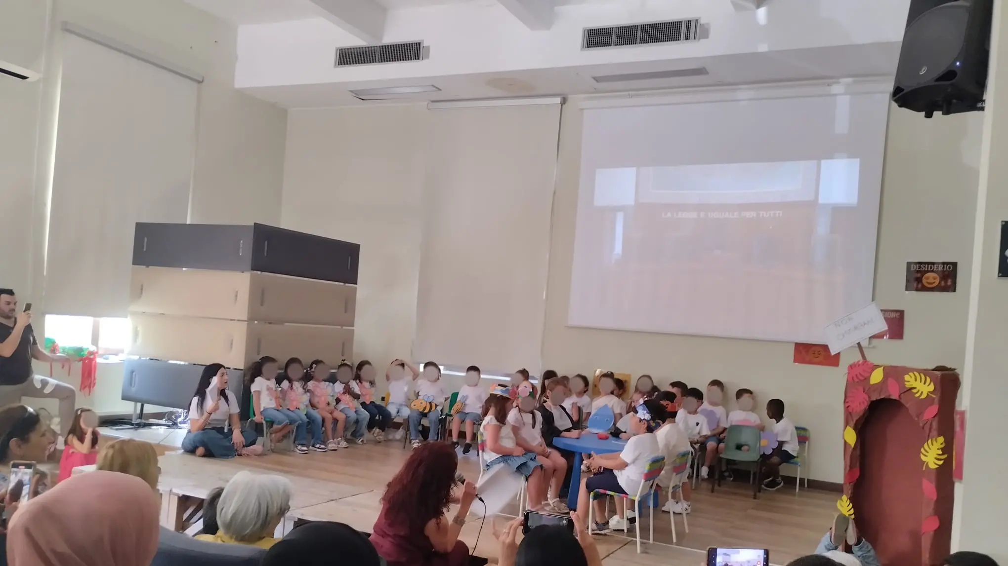 Catanzaro, all’asilo comunale va in scena “il processo alle quattro stagioni”:\u00A0i piccoli alunni hanno recitato e cantato\n