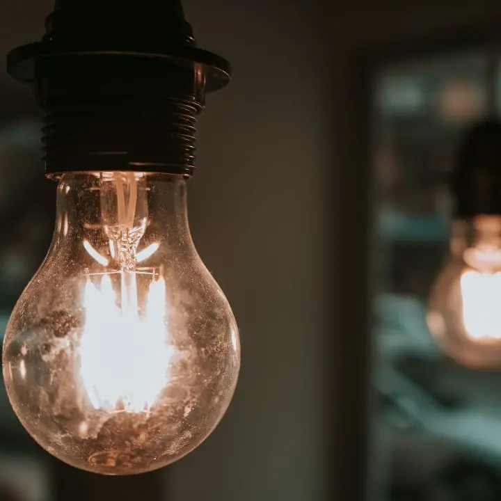 Lavori sulla rete elettrica: interruzioni\u00A0a Zungri e Filandari per interventi di ammodernamento. Ecco quando\n