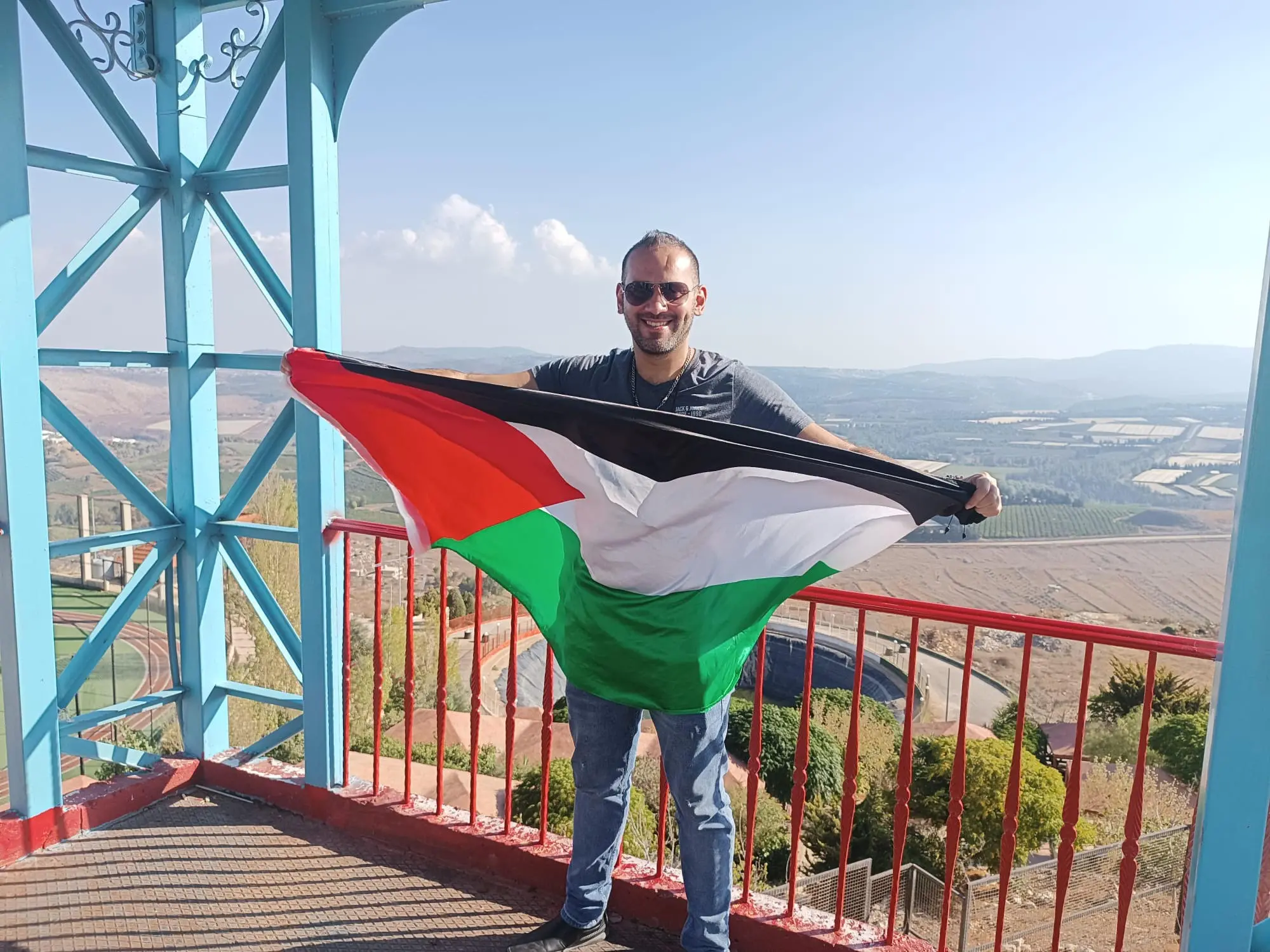 L’appello dell’attivista palestinese Samer\u00A0in visita in Calabria: «Da qui molto supporto, non smettete»\n