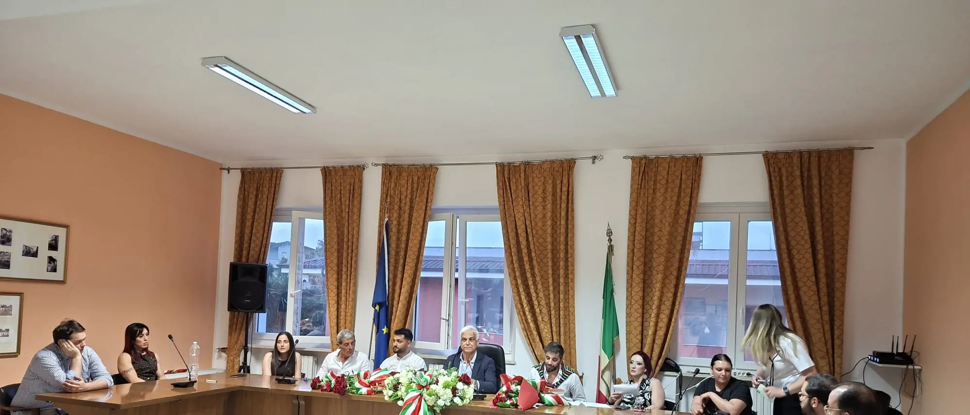 San Gregorio d’Ippona, Farfaglia replica alla minoranza: «Giunta a quattro legittima se non supera i costi di una a due»\n