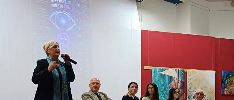Intelligenza artificiale e scuola, il Piria e l’Einaudi-Alvaro protagonisti della trasformazione digitale: entrano nella rete nazionale degli snodi formativi\n