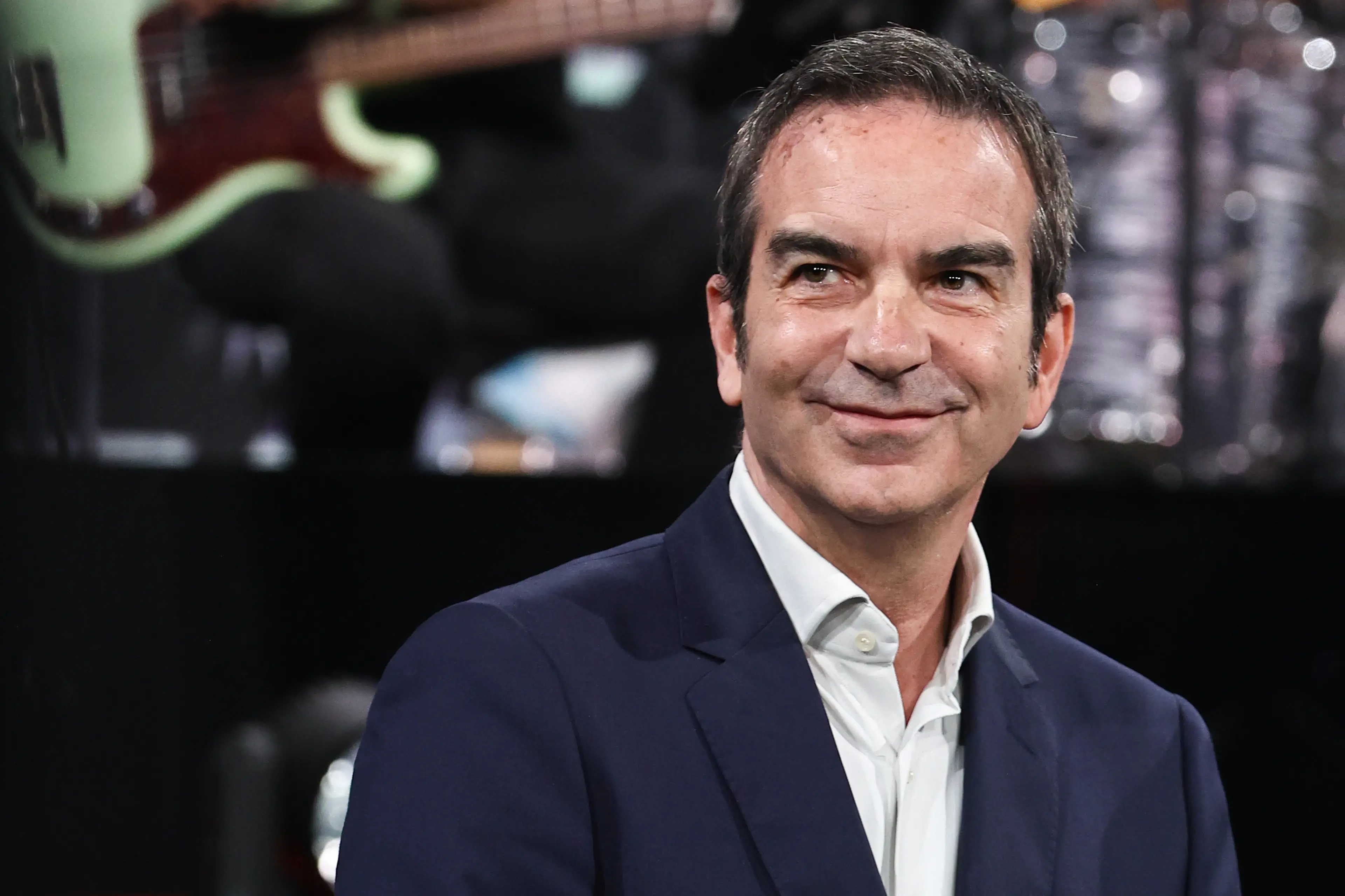 Occhiuto rilancia lo stop al bollo auto: «Patrimoniale nascosta, va cancellata». E poi: «Serve recuperare lo spirito di Berlusconi»