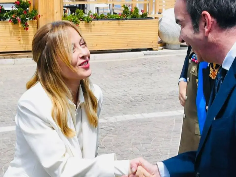 Meloni deve fare i conti con Vannacci, in Calabria invece Occhiuto non ha nemmeno un'opposizione che lo disturbi