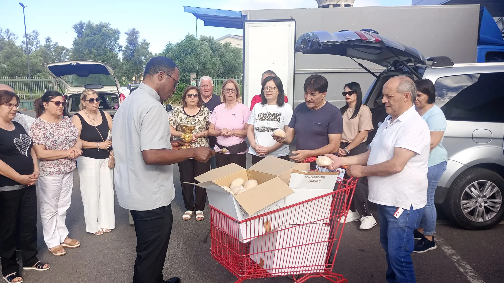 I panificatori CLAAI donano il “Pane di Sant’Antonio” ai migranti della tendopoli di San Ferdinando\n