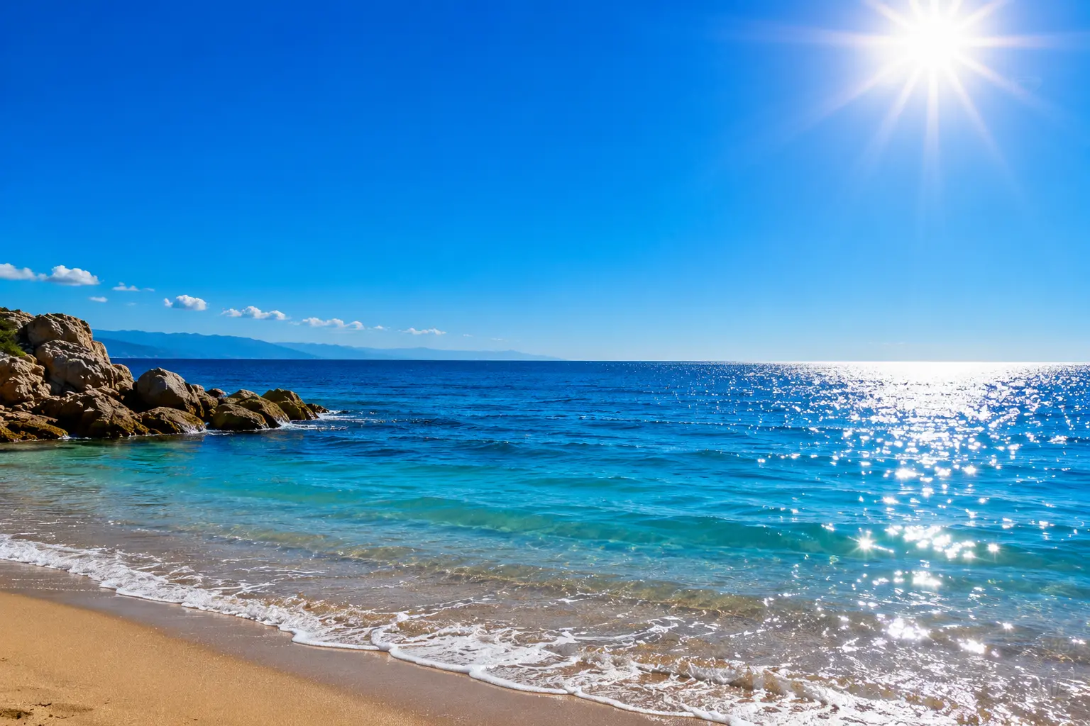 Addio fresco, in Calabria irrompe l’estate\u00A0con temperature fino a 33 gradi: ecco dove farà più caldo\n