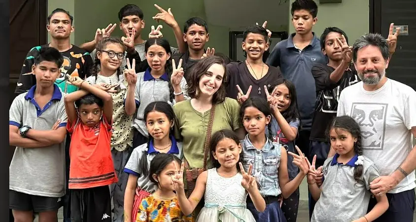 <p>Dal cuore della Calabria alle montagne del Nepal per aiutare i bambini: «Lì bastano <span style=\"color:hsl(0, 75%, 60%);\">10 euro per cambiare le cose</span>»</p>