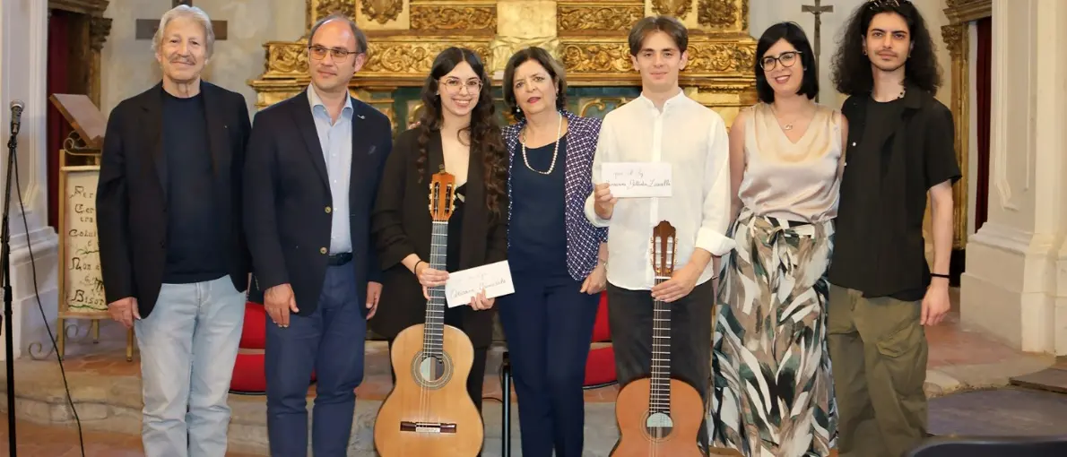 Catanzaro, emozioni al Memorial Luigi Tolomeo: musica e borse di studio per i giovani talenti\n
